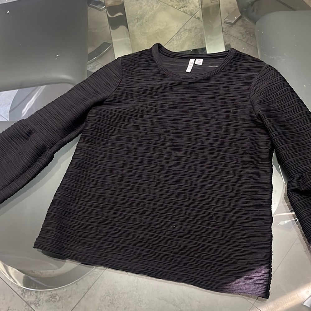 Elle black blouse